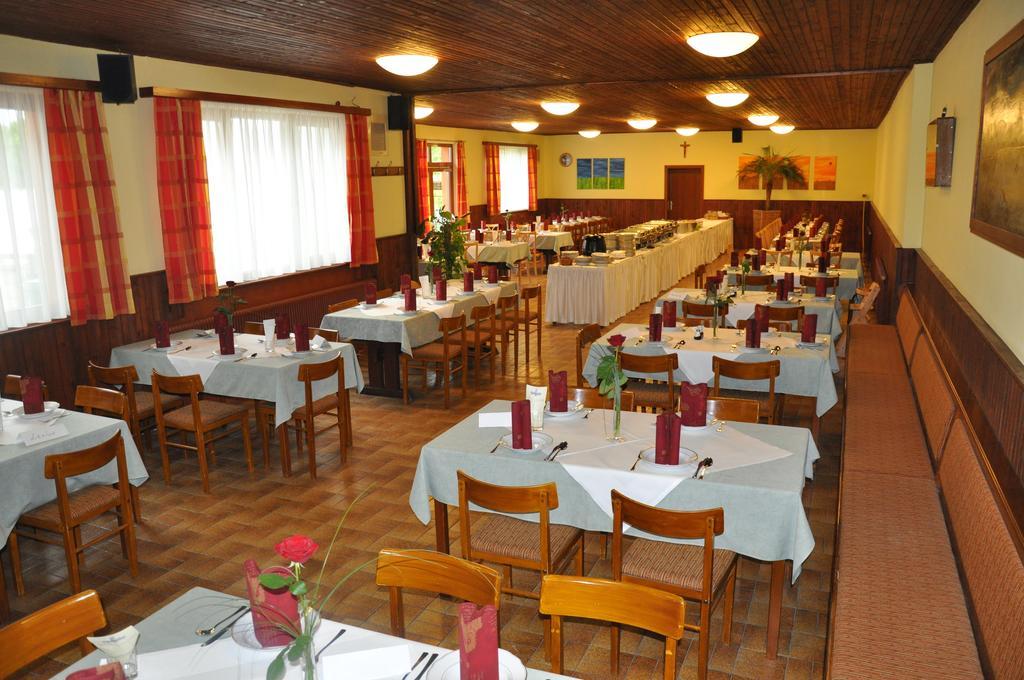 Gasthof Zur Linde Sankt Andra am Zicksee Ngoại thất bức ảnh